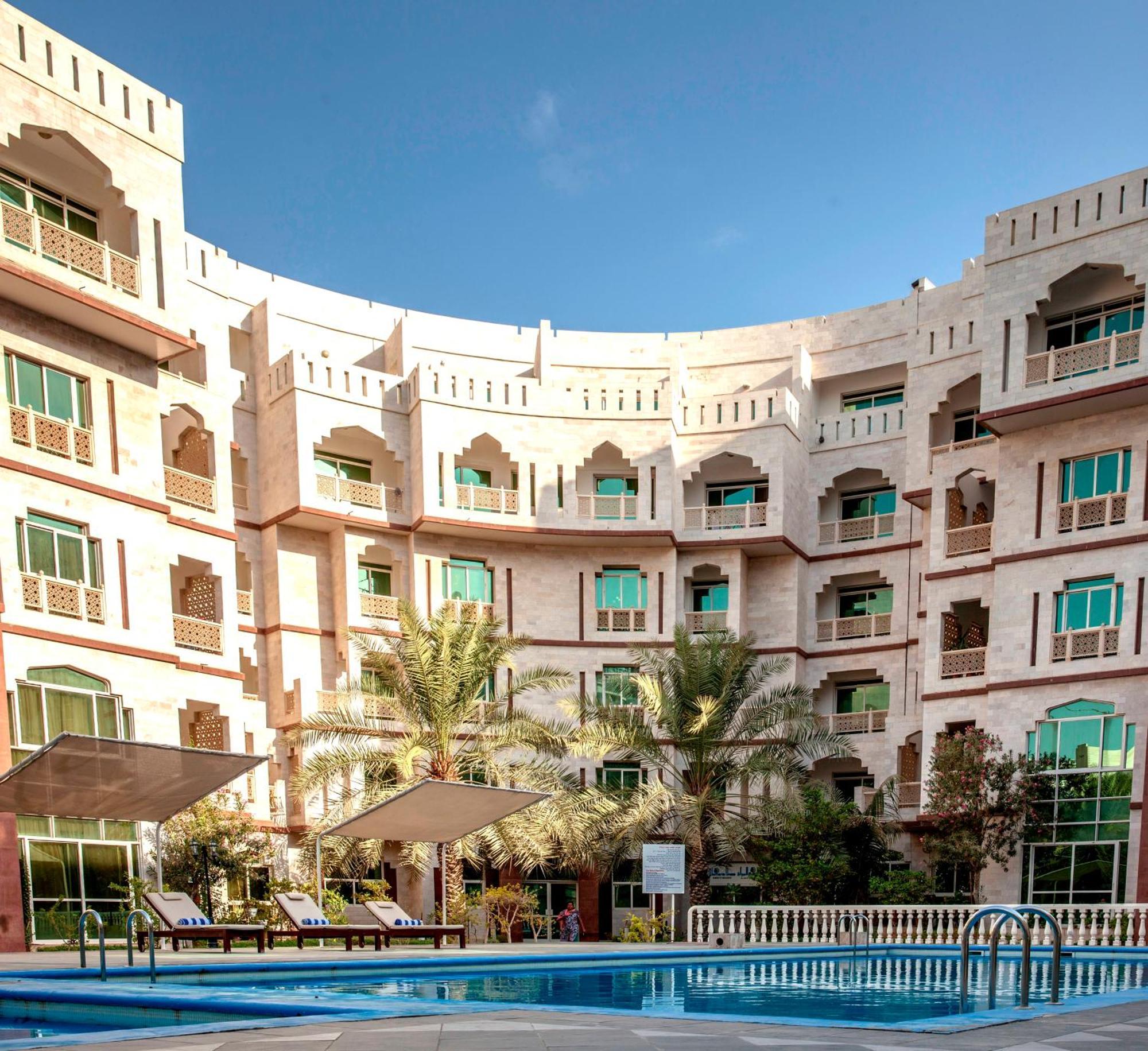 Oasis Residences 4* Mascate